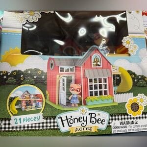 Honey Bee Acres Sunshine Meadows School Playset new in box